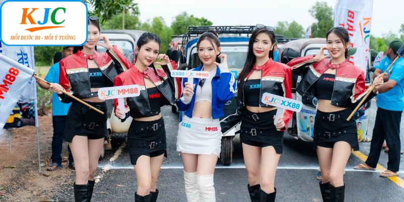 KJC tổ chức giải đua tuktuk 102 cực sôi động